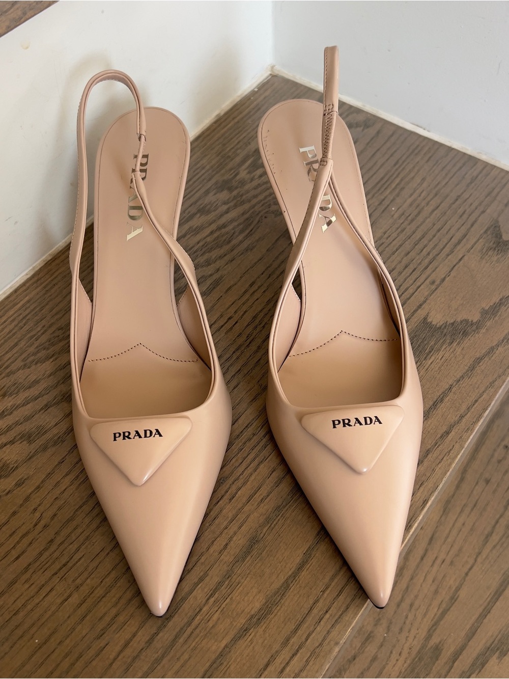 Prada Brushed Leather Pointed Toe Slingback Heels Pumps in Powder Pink NWOB - Picture 5 of 11